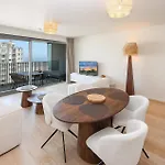 Lovely In Apartment
